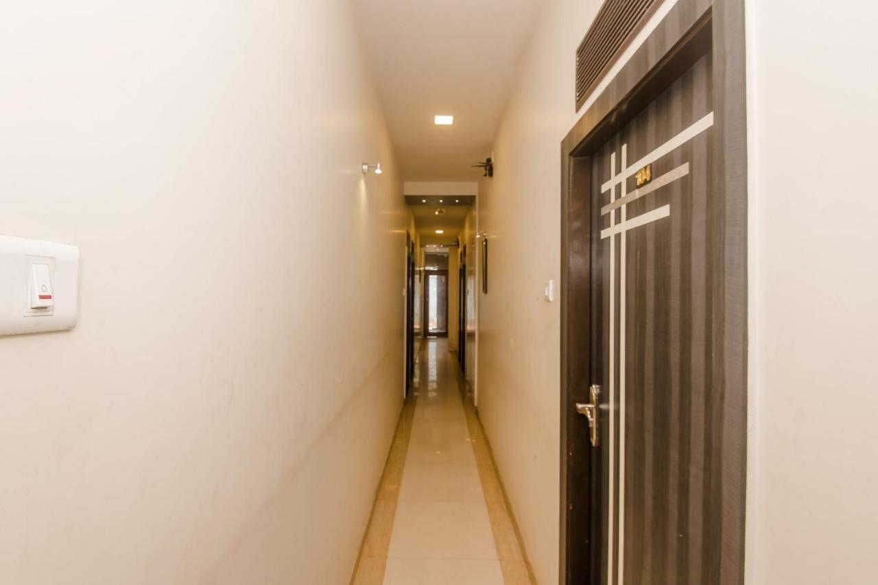 Fabexpress Bently Palace Mumbai Exterior photo